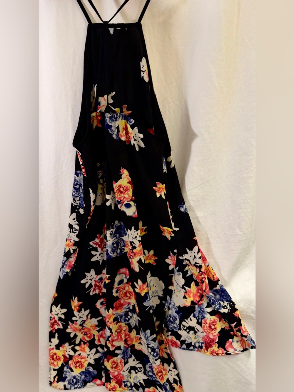 Nwt Express slip dress lightweight neck ribbon detailing side slit black floral
